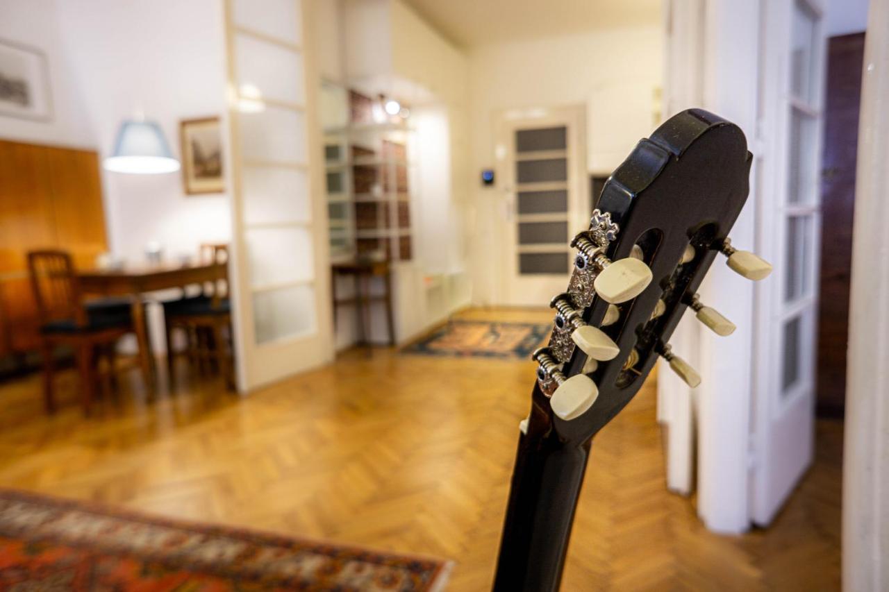 Bond & Sue Apartman Budapest Kültér fotó
